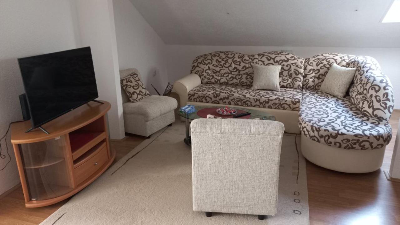 Apartman Sasa Враня Екстериор снимка