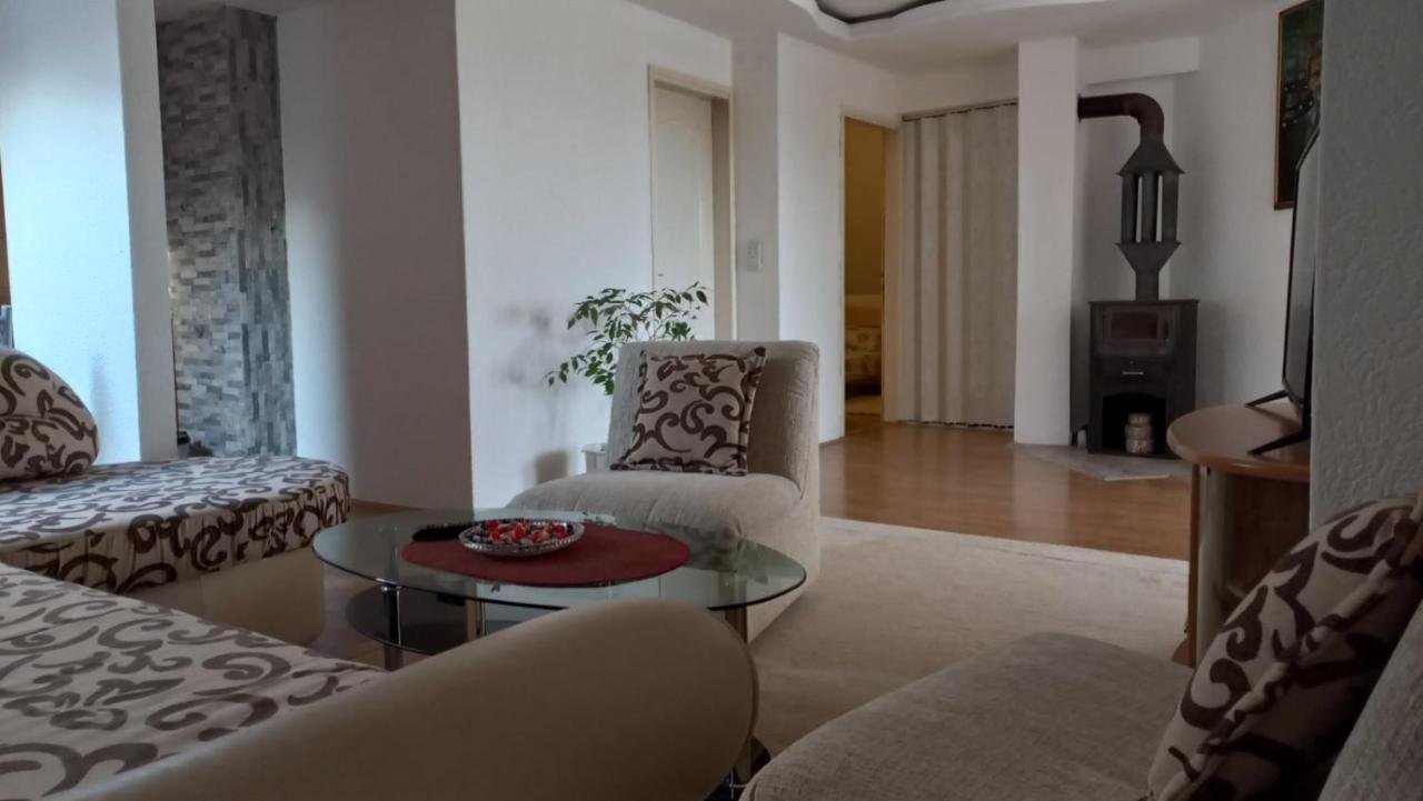 Apartman Sasa Враня Екстериор снимка