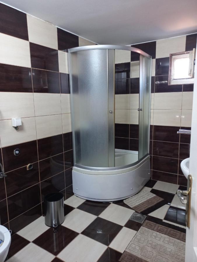 Apartman Sasa Враня Екстериор снимка