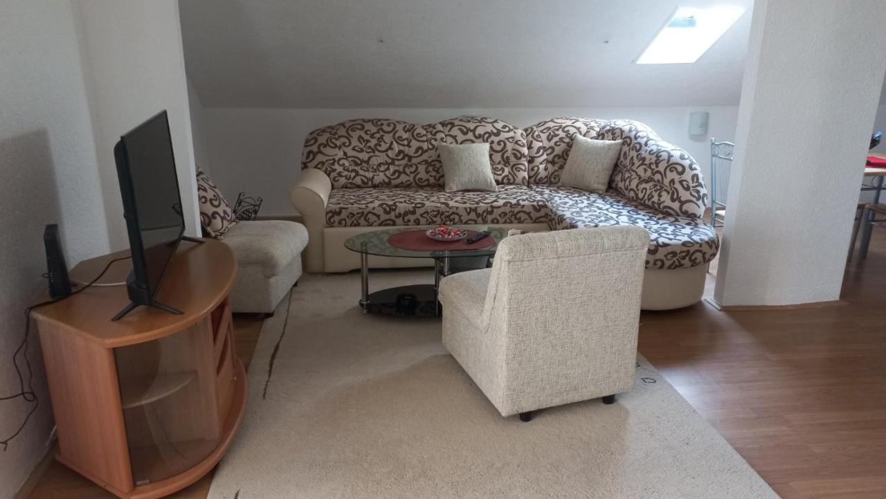 Apartman Sasa Враня Екстериор снимка